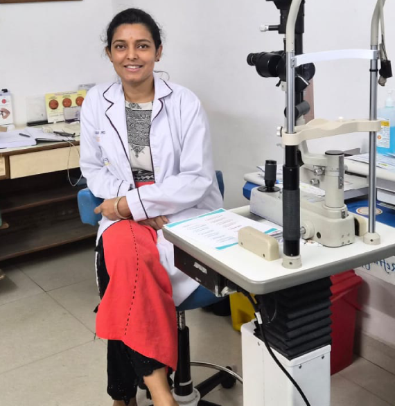 Eye Surgeon Sonali Singh